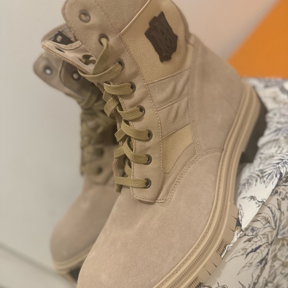 AMIRI
Military Combat Boot - Picture 6 of 6